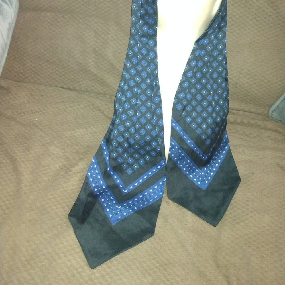 ❤️CHRISTIAN DIOR NAVY/Light Blue Silk Ascot Tie Scarf BERGDORF GOODMAN ITALY